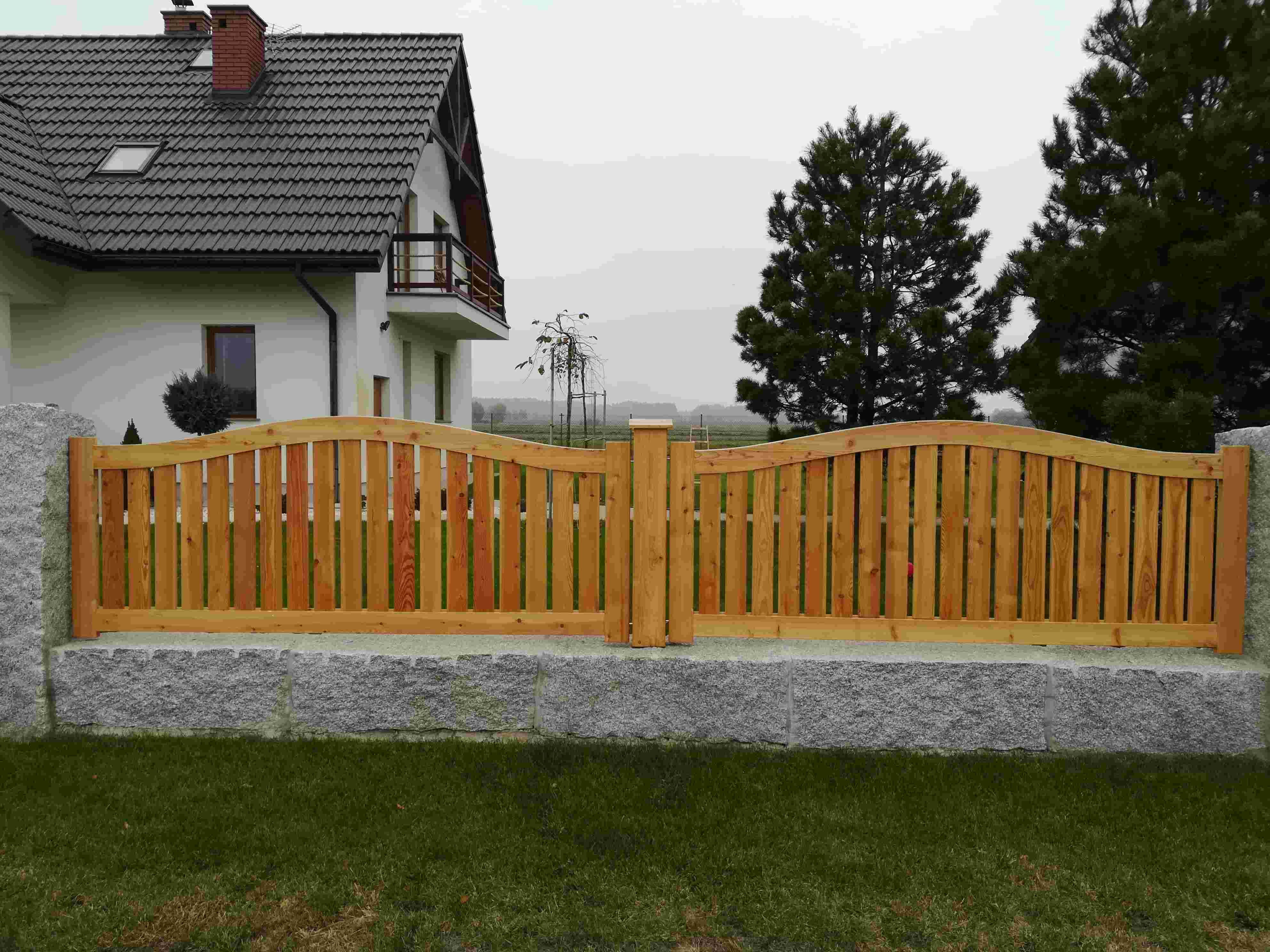 ogrodzenie drewniane